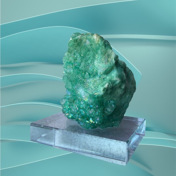 Turquoise Gem on a cristal stand 💎💚 - Picture 2 of 2